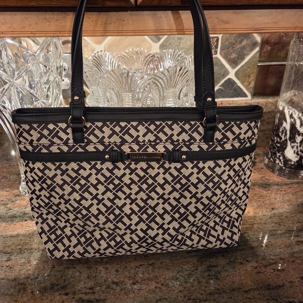 Tommy Hilfiger Black and Cream Geometric Tote